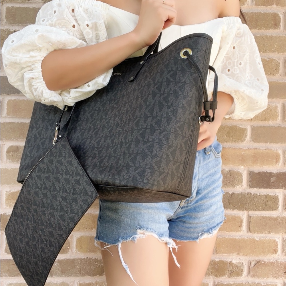 Gaby’sBags👜💕 Michael Kors Large Tote &Pouch - Picture 2 of 4